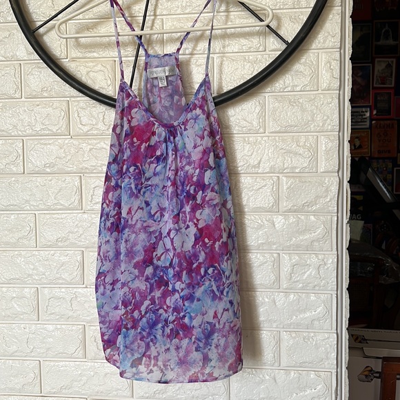 FOREVER NEW floral print top. - Picture 4 of 5